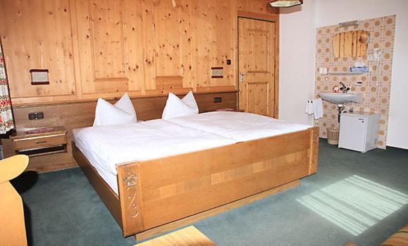 Bed and Breakfast Berghaus Maria Pettneu am Arlberg Pokoj fotografie